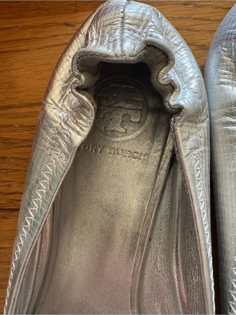 Tory Burch Metallic Silver Logo Round-Toe Ballet Flats